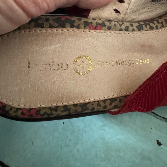 Jambu Size US 8 Sports Design Touring Wedge Red Nubuck w/ Flower Trim Heel 2.5” - Picture 10 of 15
